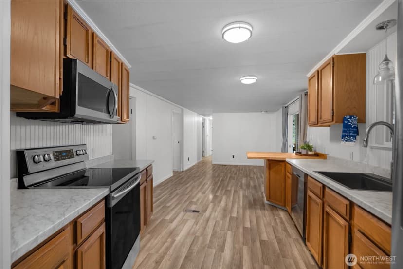 Property photo for 17107 Snowbell Court Se, Yelm photo 13