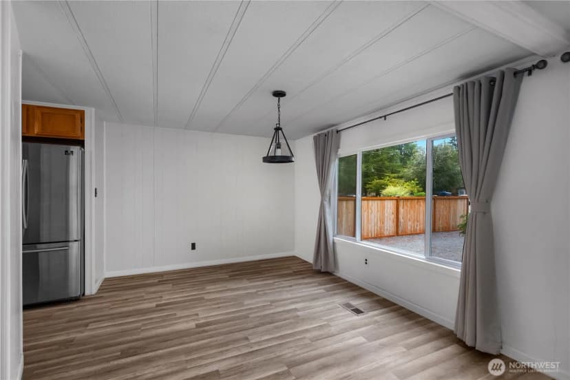 Property photo for 17107 Snowbell Court Se, Yelm photo 9