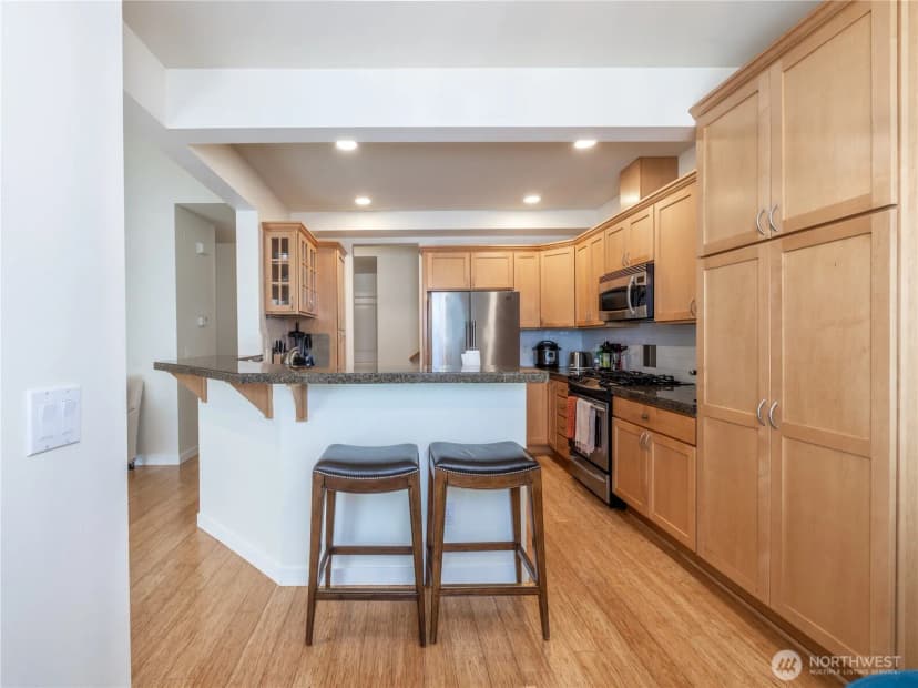 Property photo for 13824 N Creek Drive #1702, Mill Creek photo 9