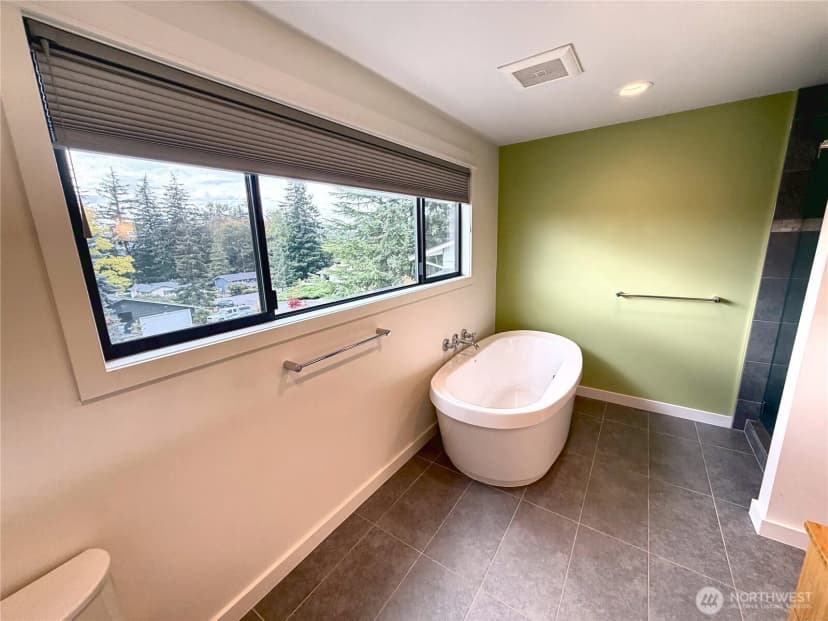 Property photo for 2604 Vining Place, Bellingham photo 30