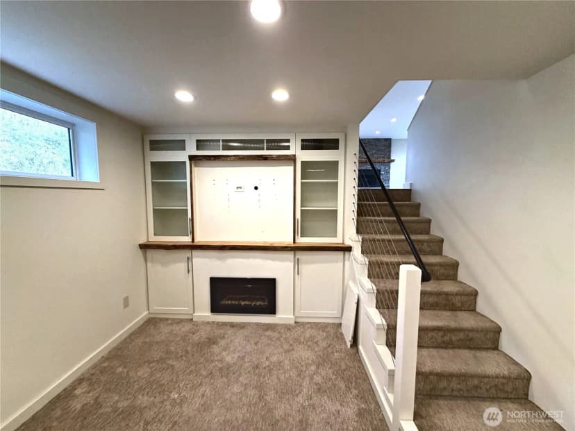 Property photo for 2604 Vining Place, Bellingham photo 25