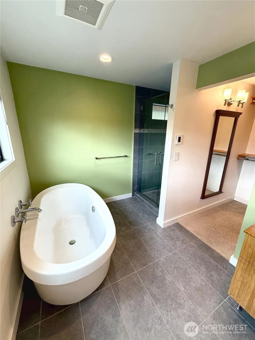 Property photo for 2604 Vining Place, Bellingham photo 32