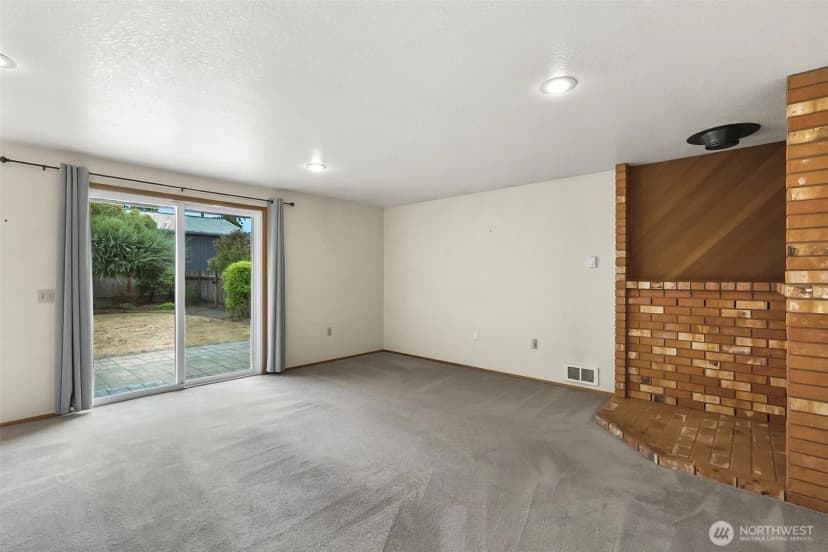 Property photo for 5306 119th Place Ne, Marysville photo 14