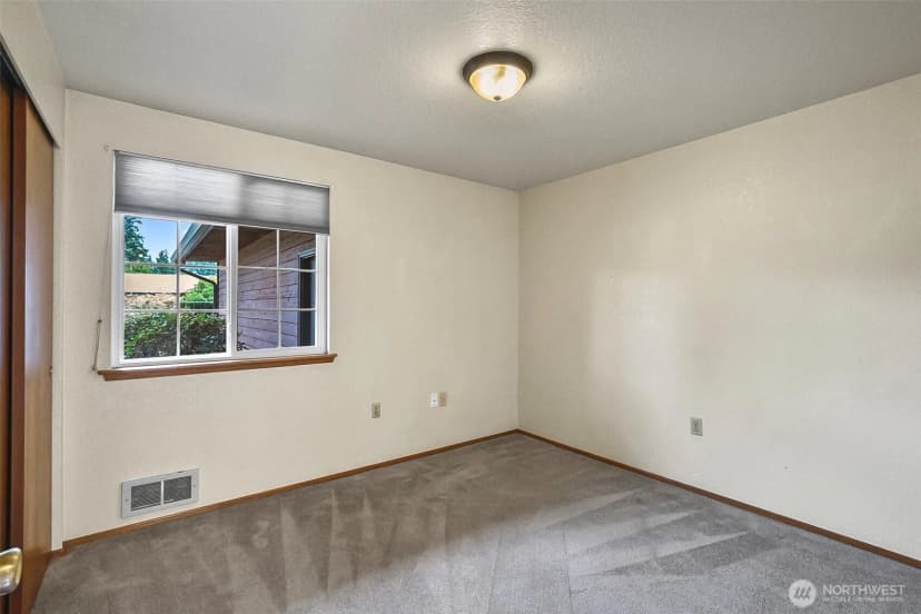 Property photo for 5306 119th Place Ne, Marysville photo 21