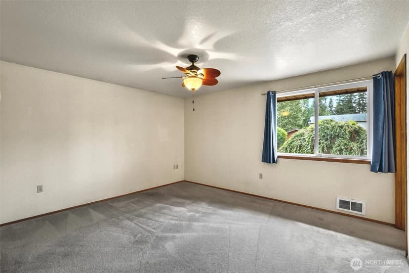 Property photo for 5306 119th Place Ne, Marysville photo 17