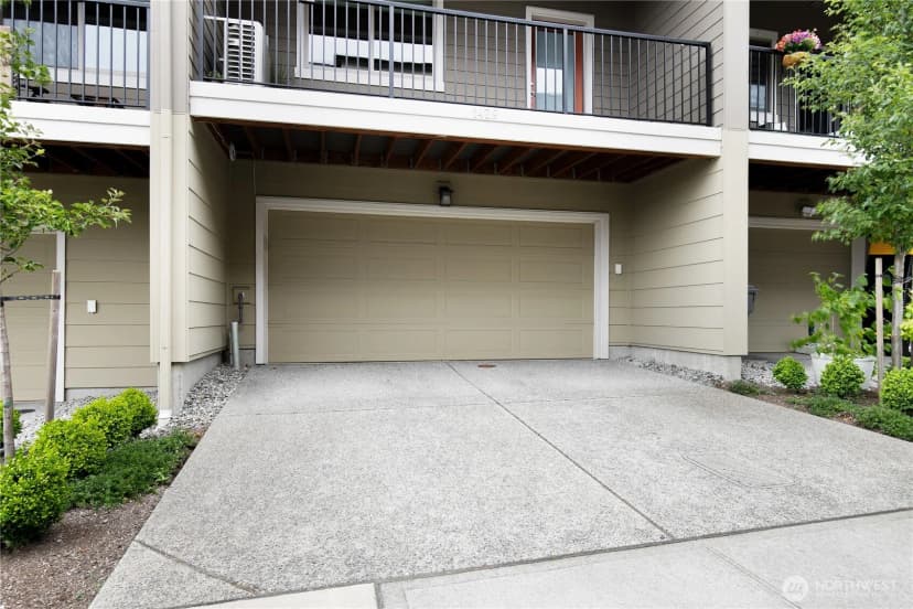 Property photo for 1429 8th Avenue Ne #8, Issaquah photo 34