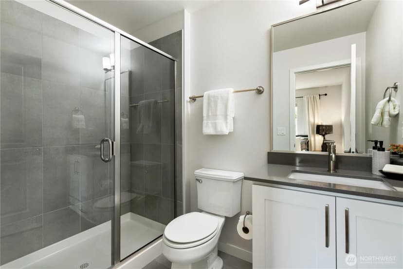 Property photo for 1429 8th Avenue Ne #8, Issaquah photo 33