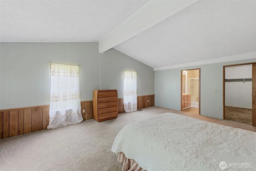 Property photo for 35505 37th Avenue S, Roy photo 15