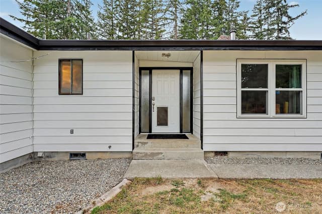 Property photo for 11123 Se Shaw Road, Yelm photo 2