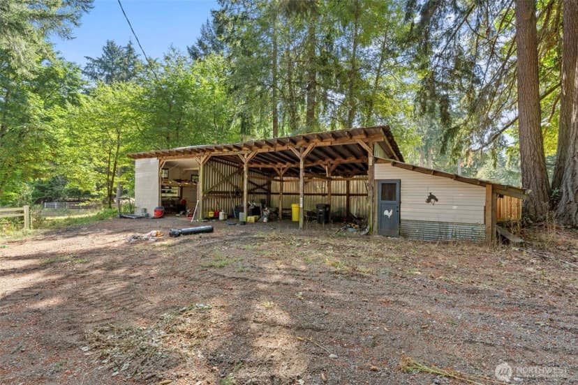 Property photo for 8120 Meridian Road Se, Olympia photo 29
