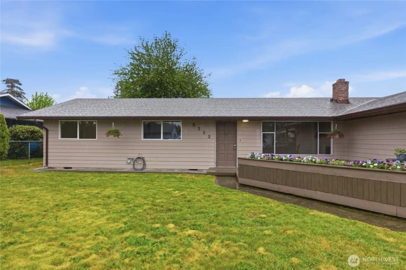 Property photo for 5302 93rd Place Ne, Marysville photo 3