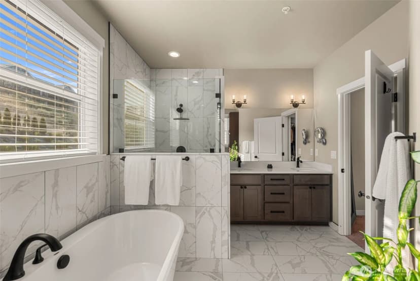 Property photo for 2977 Breckenridge Drive, East Wenatchee photo 18