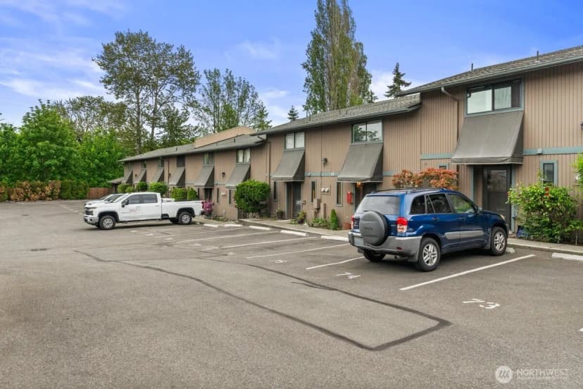 Property photo for 13702 37th Avenue S #51, Tukwila photo 2