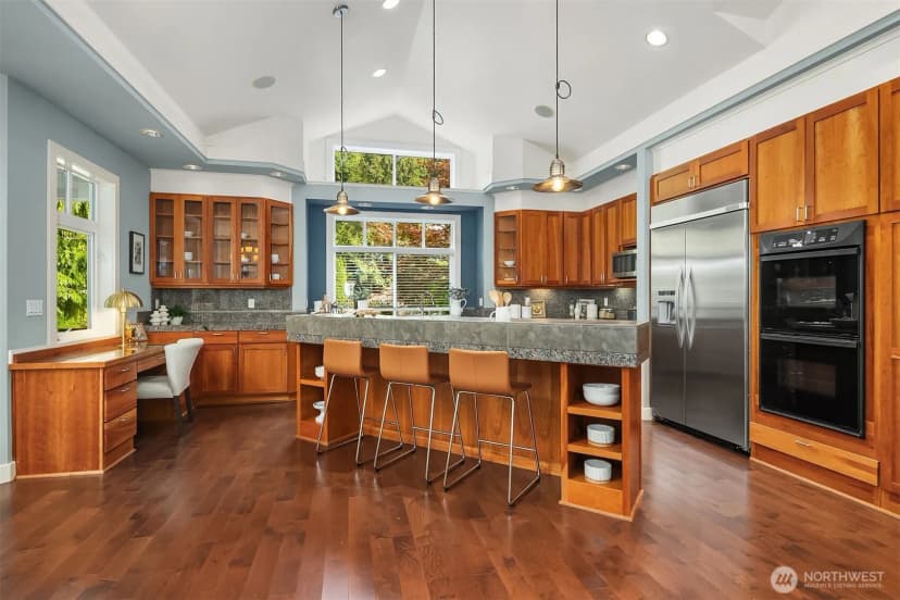 Property photo for 5245 Jung Frau Place Nw, Issaquah photo 6