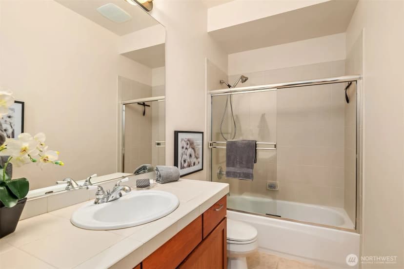 Property photo for 5245 Jung Frau Place Nw, Issaquah photo 29