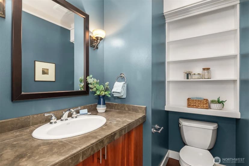 Property photo for 5245 Jung Frau Place Nw, Issaquah photo 16