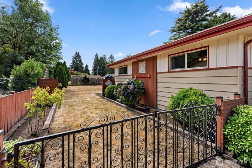 Property photo for 4519 23rd Avenue Se, Lacey photo 3