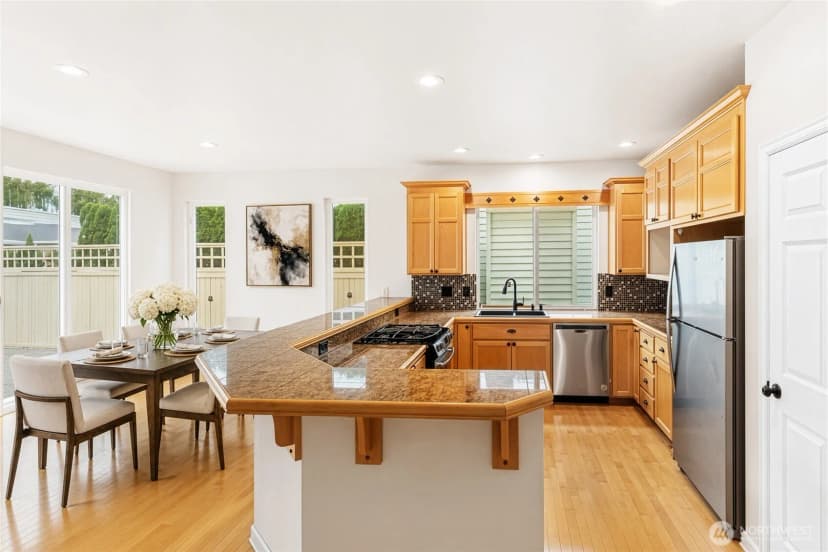 Property photo for 4711 Bridgeport Place, Mukilteo photo 10