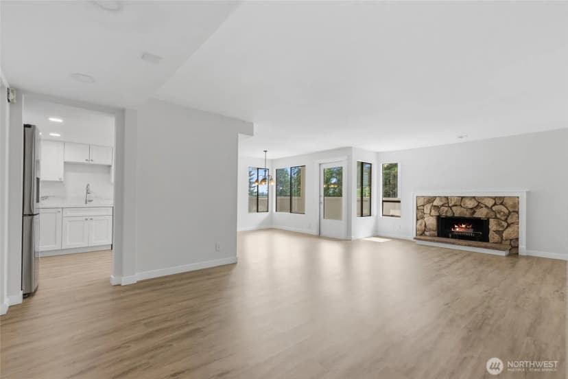 Property photo for 17417 Ashworth Avenue N #202, Shoreline photo 3