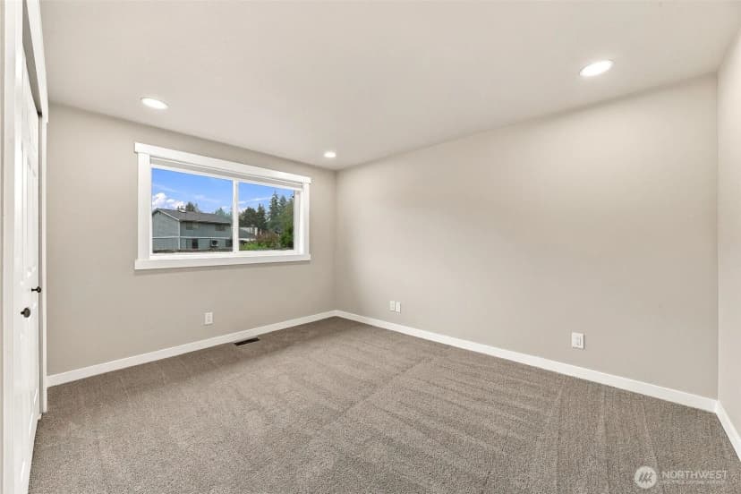 Property photo for 6702 120th Street E, Puyallup photo 14