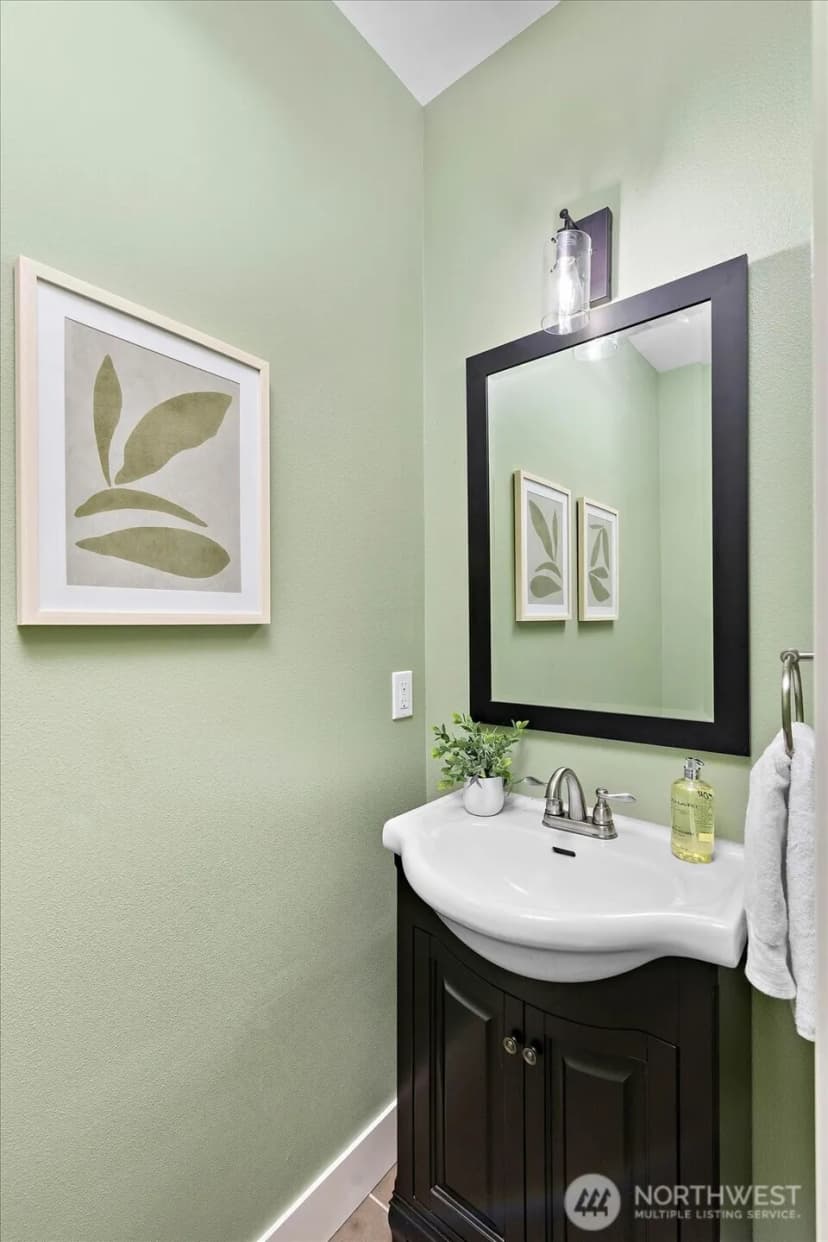 Property photo for 5925 31st Avenue Sw, Seattle photo 13