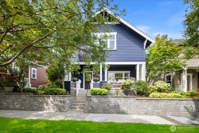 Property photo for 5925 31st Avenue Sw, Seattle photo 2