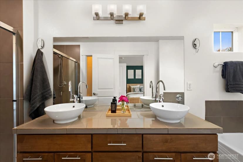 Property photo for 5925 31st Avenue Sw, Seattle photo 18