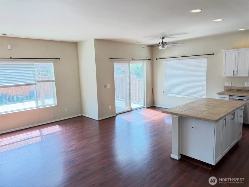 Property photo for 990 42nd Court Ne, Auburn photo 3