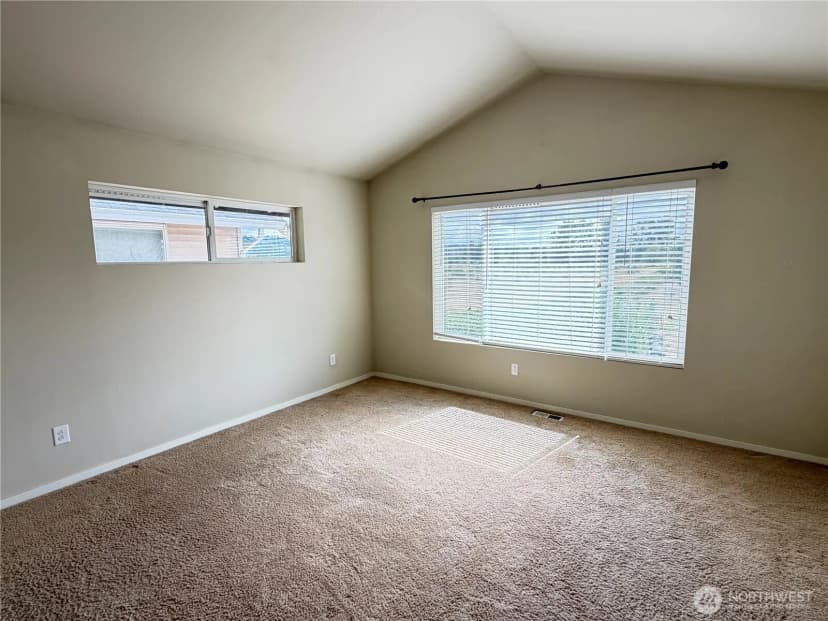 Property photo for 990 42nd Court Ne, Auburn photo 15