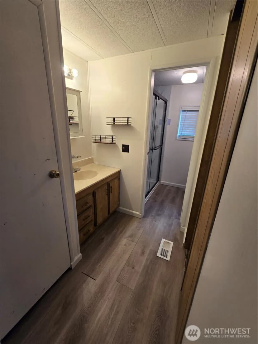 Property photo for 900 29th Street Se #d-9, Auburn photo 13