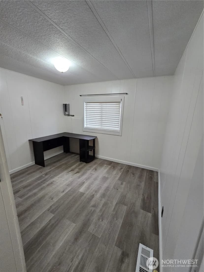 Property photo for 900 29th Street Se #d-9, Auburn photo 18