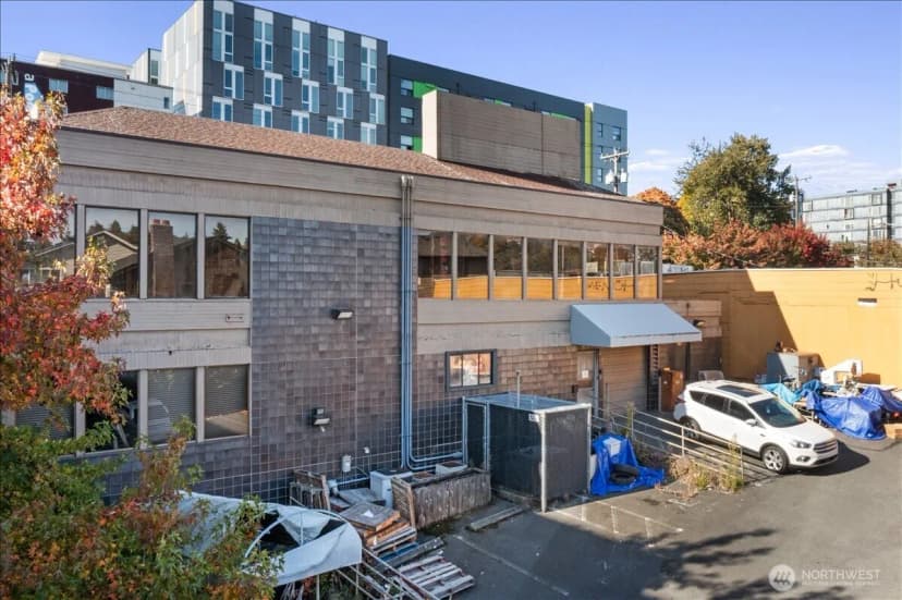 Property photo for 150 12th Avenue, Seattle photo 9