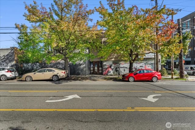 Property photo for 150 12th Avenue, Seattle photo 4