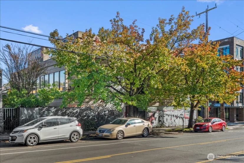 Property photo for 150 12th Avenue, Seattle photo 7