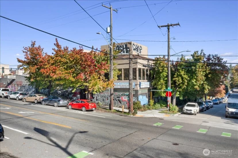 Property photo for 150 12th Avenue, Seattle photo 5