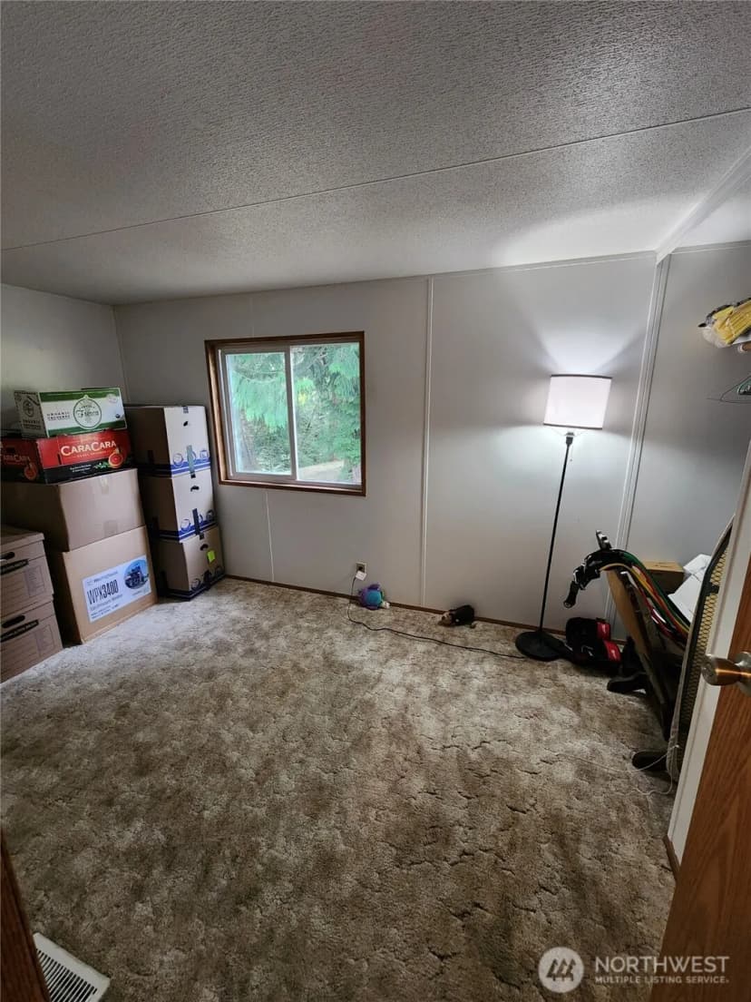 Property photo for 420 Proffitt Road, Centralia photo 16