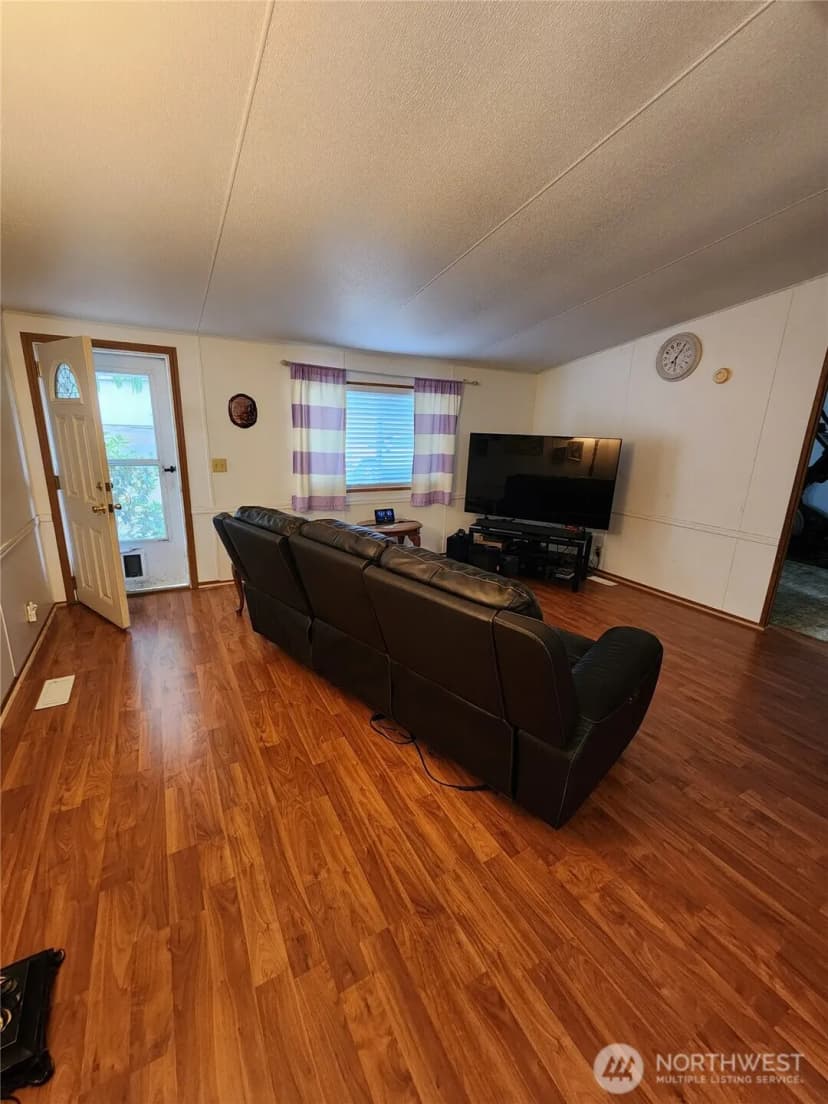Property photo for 420 Proffitt Road, Centralia photo 9