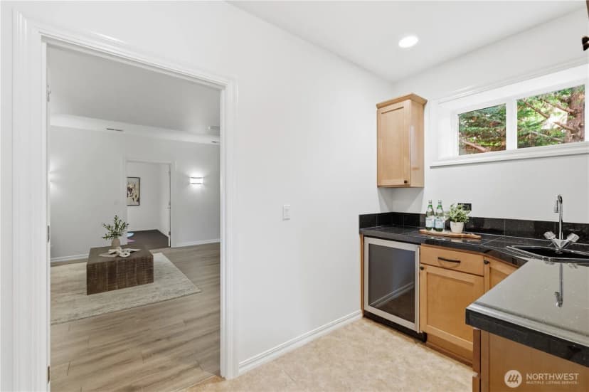 Property photo for 698 Summerhill Ridge Drive Nw, Issaquah photo 28