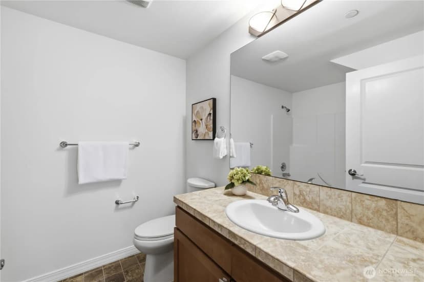 Property photo for 698 Summerhill Ridge Drive Nw, Issaquah photo 25