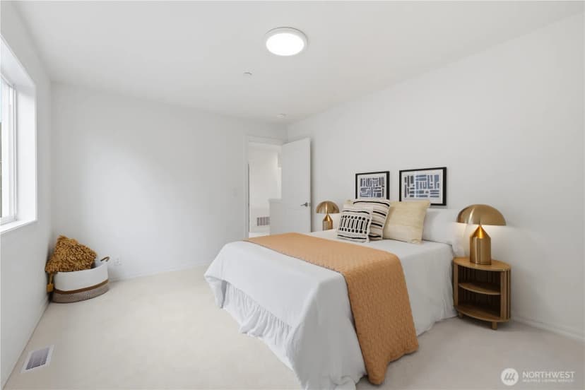 Property photo for 698 Summerhill Ridge Drive Nw, Issaquah photo 18