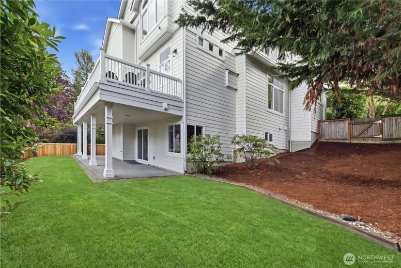 Property photo for 698 Summerhill Ridge Drive Nw, Issaquah photo 32
