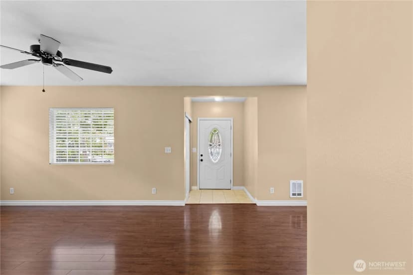 Property photo for 905 Kittitas St, Wenatchee photo 12