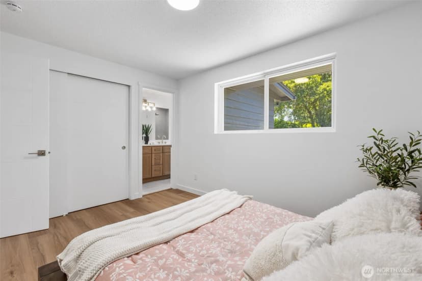 Property photo for 8712 Wildwood Avenue Sw, Lakewood photo 19
