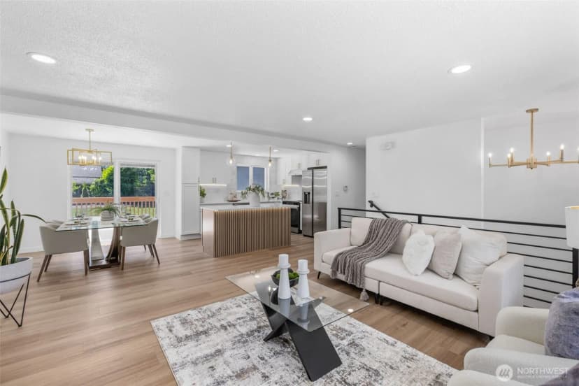 Property photo for 8712 Wildwood Avenue Sw, Lakewood photo 6