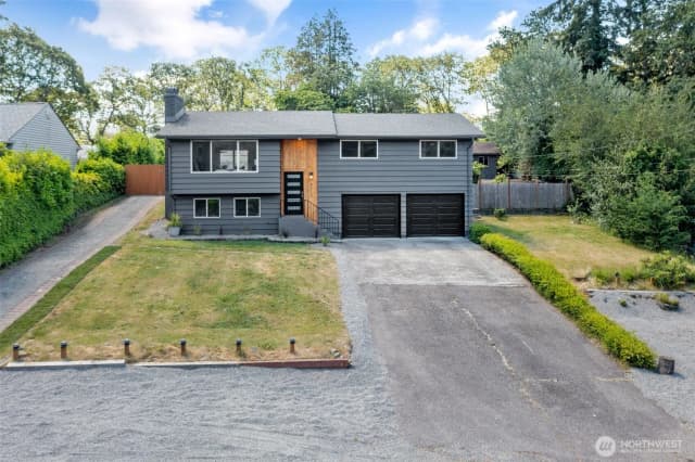 Property photo for 8712 Wildwood Avenue Sw, Lakewood photo 2