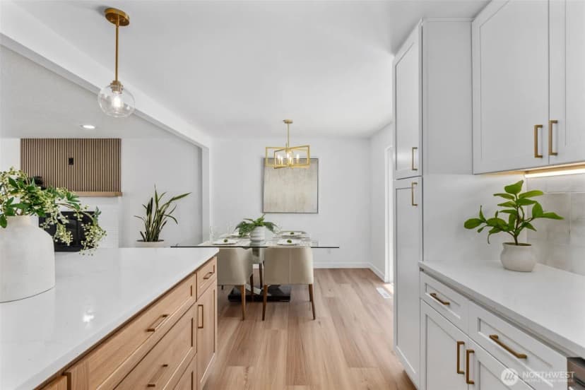 Property photo for 8712 Wildwood Avenue Sw, Lakewood photo 13