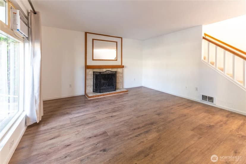 Property photo for 4326 156th Street Sw #1a, Lynnwood photo 2