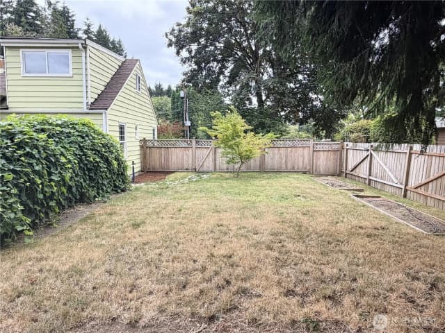 Property photo for 1410 Middle Street Se, Olympia photo 4