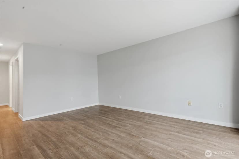 Property photo for 321 10th Avenue S #712, Seattle photo 19