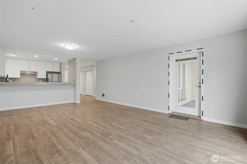 Property photo for 321 10th Avenue S #712, Seattle photo 9